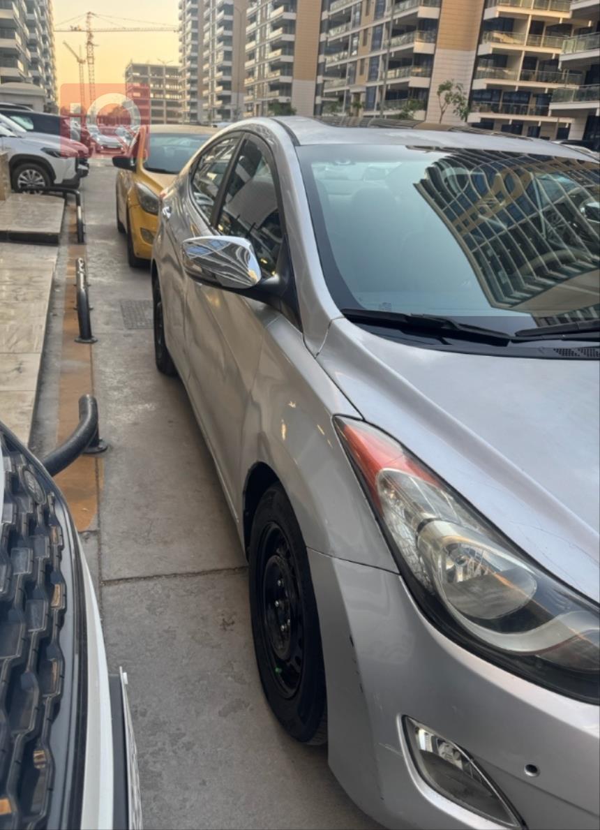 هیوندای ئەلەنترا